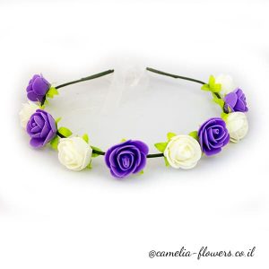 A Венок на голову in purple and white.